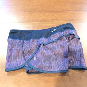 Lululemon shorts w liner